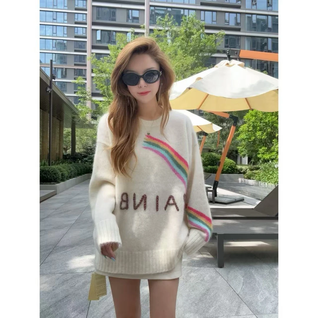 【百分百山羊绒】250249韩系拉绒款彩虹条圆领羊绒衫字母刺绣设计