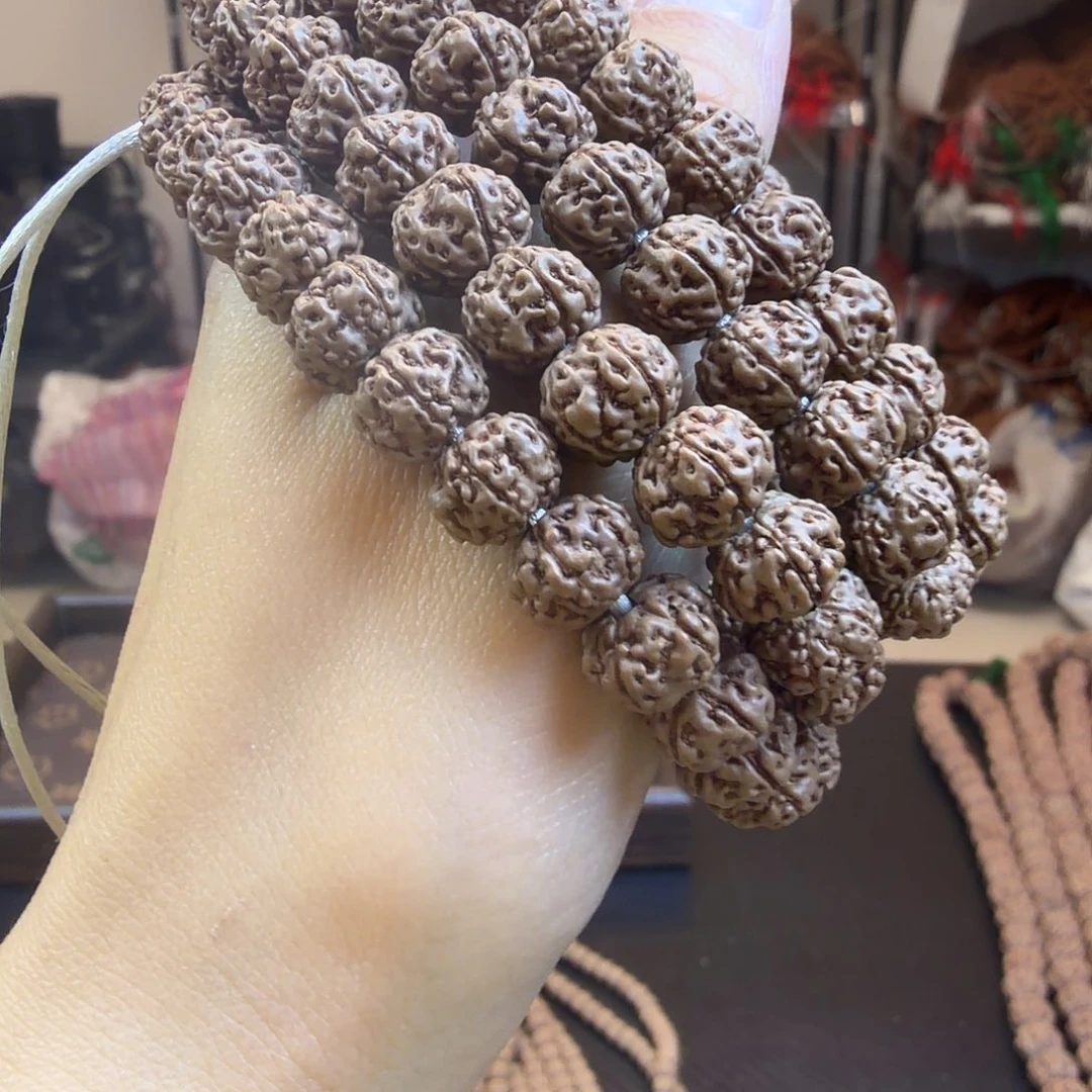 金刚菩提吊坠老树飞碟梅花1条保全品手持