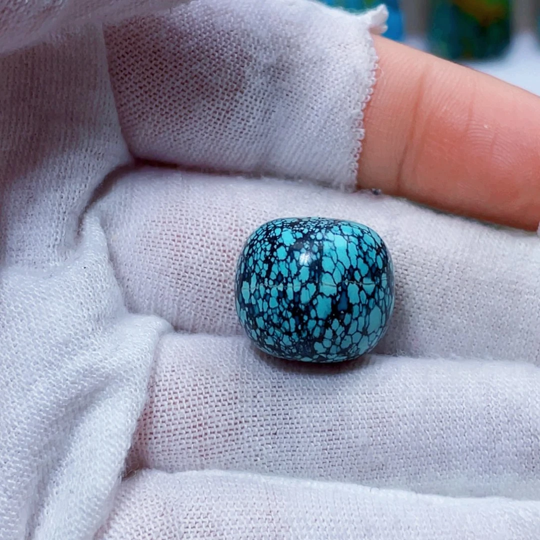 绿松石未镶嵌饰品