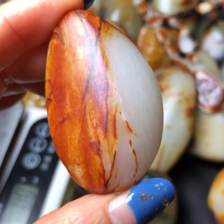 和田玉未镶嵌珠宝奇石