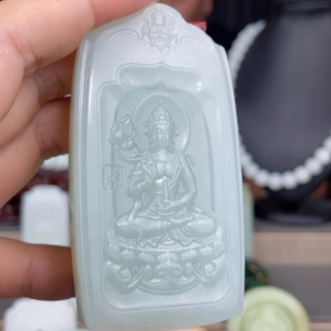 【闪购商品】颈饰未镶嵌和田玉