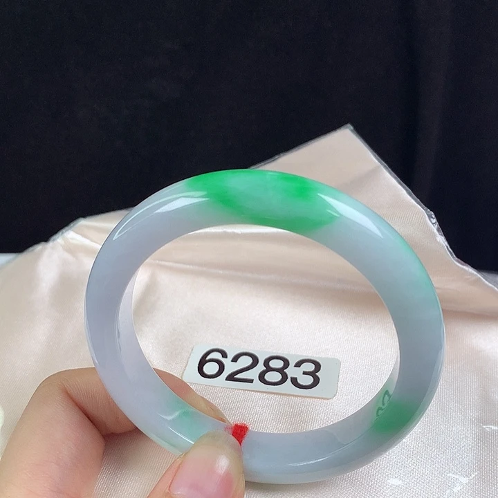 翡翠未镶嵌手镯56圈