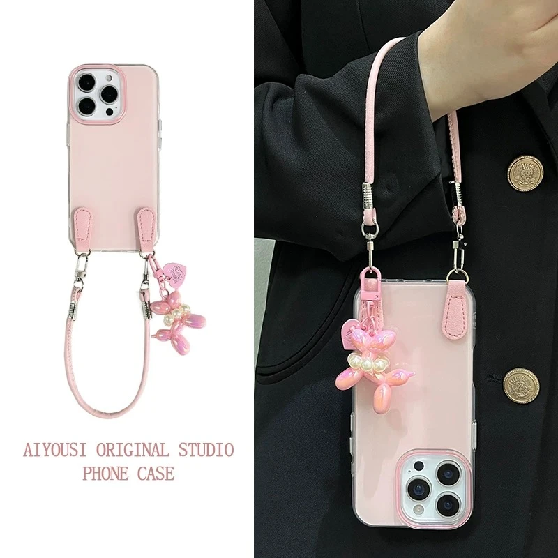 少女粉小狗挂件手提绳适用苹果16promax手机壳15pro果冻iPhone14