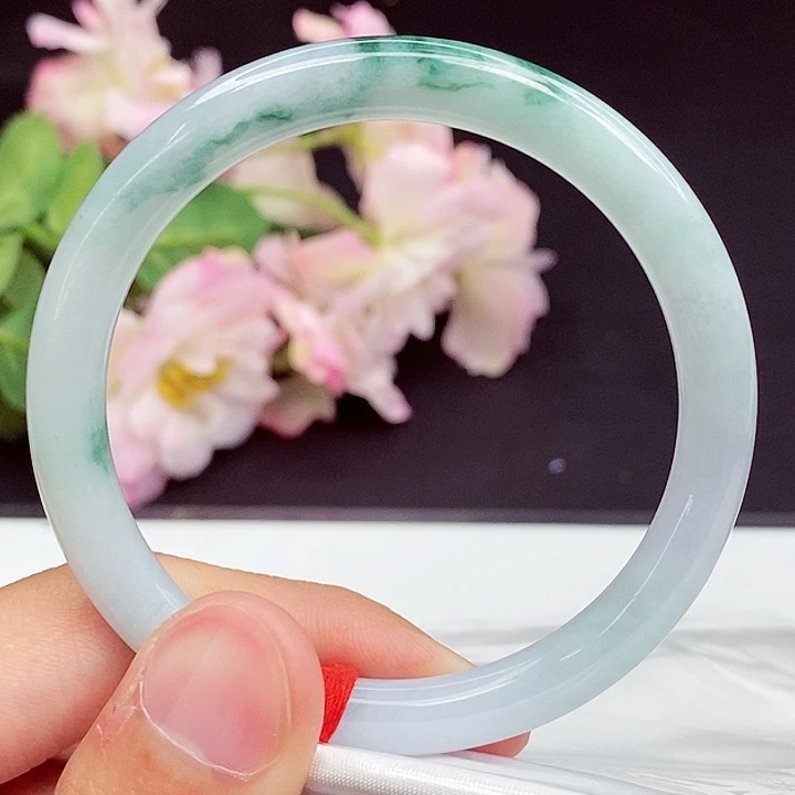 翡翠手镯未镶嵌54.6圈口