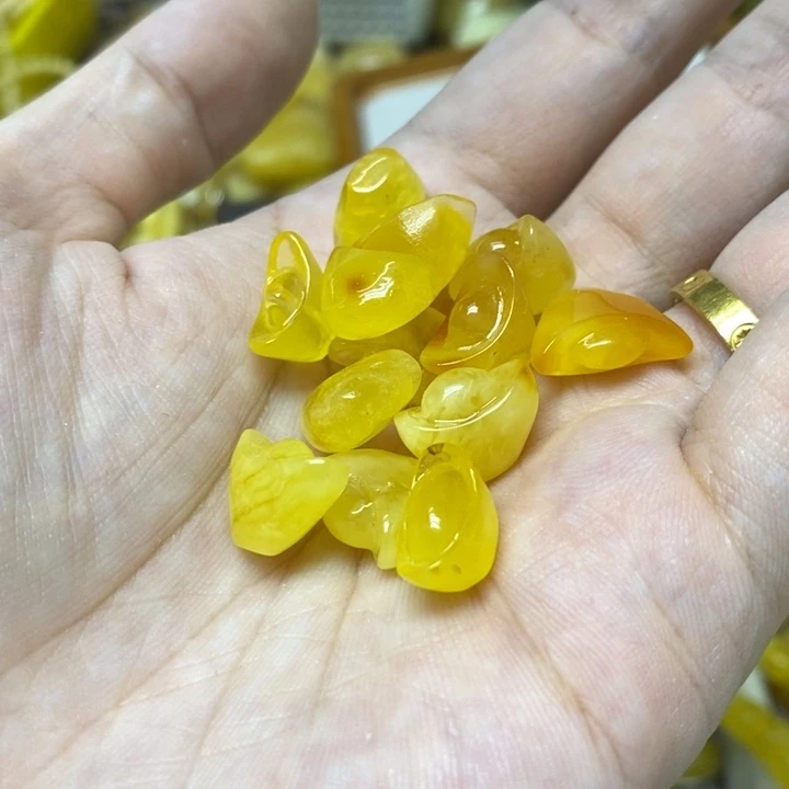 蜜蜡未镶嵌裸石多样性发货其三