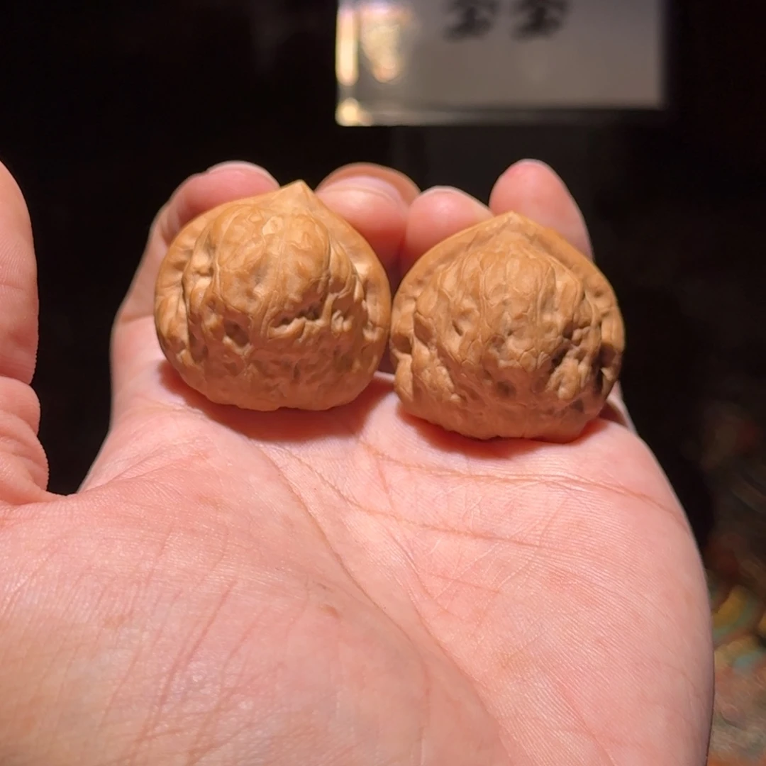 把件核桃1394古蟾,尺寸34 36 31