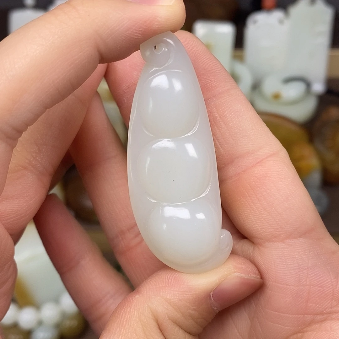 和田玉未镶嵌颈饰30