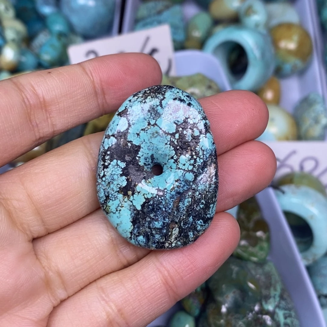 绿松石未镶嵌挂件