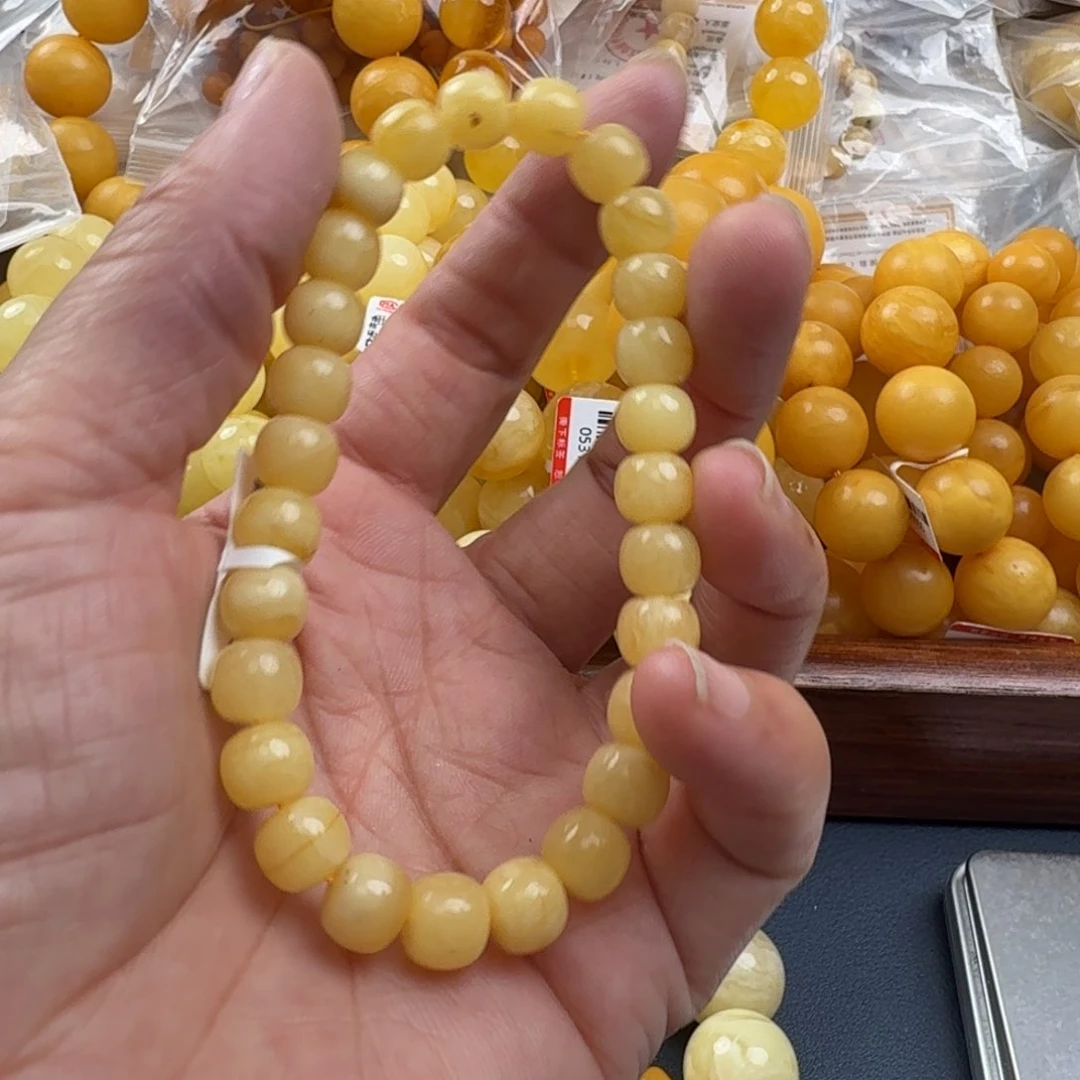 未镶嵌琥珀珠宝奇石