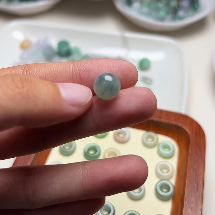 翡翠散珠卡9加冰飘花圆珠