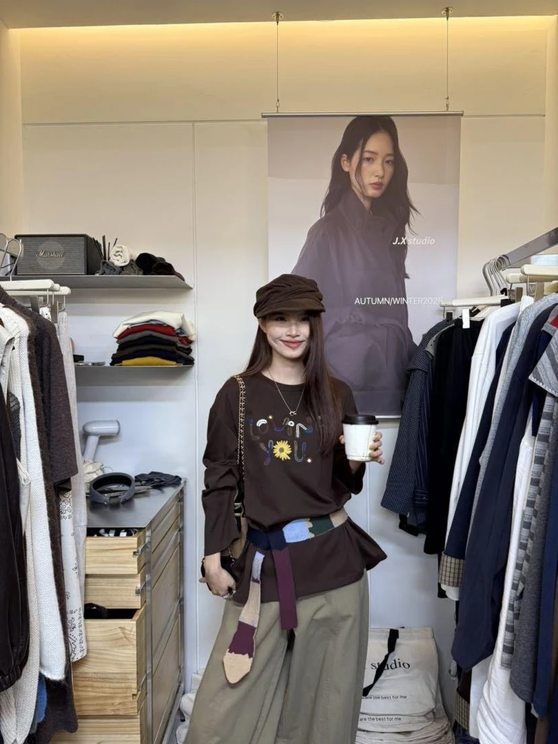 JX（25751#）彩色刺绣字母圆领卫衣