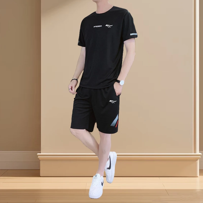 2025夏季新款男士休闲运动套装时尚冰丝薄款透气短袖短裤两件套男