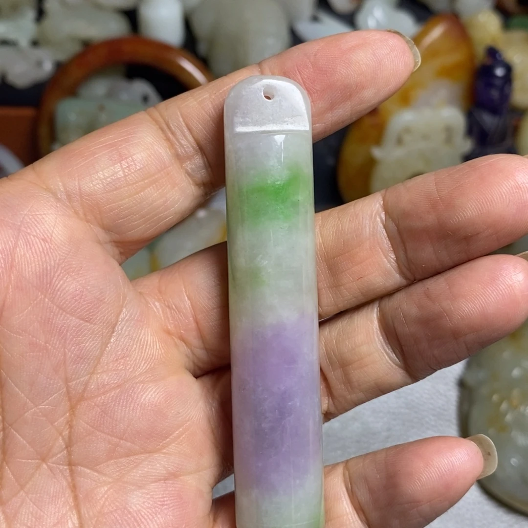 颈饰未镶嵌和田玉（糖玉）