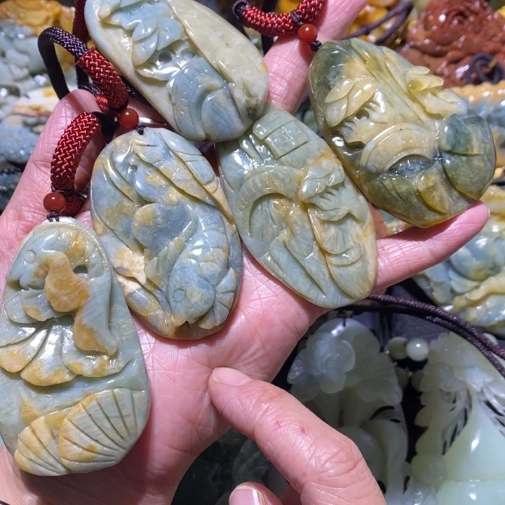 岫玉岫玉吊坠未镶嵌