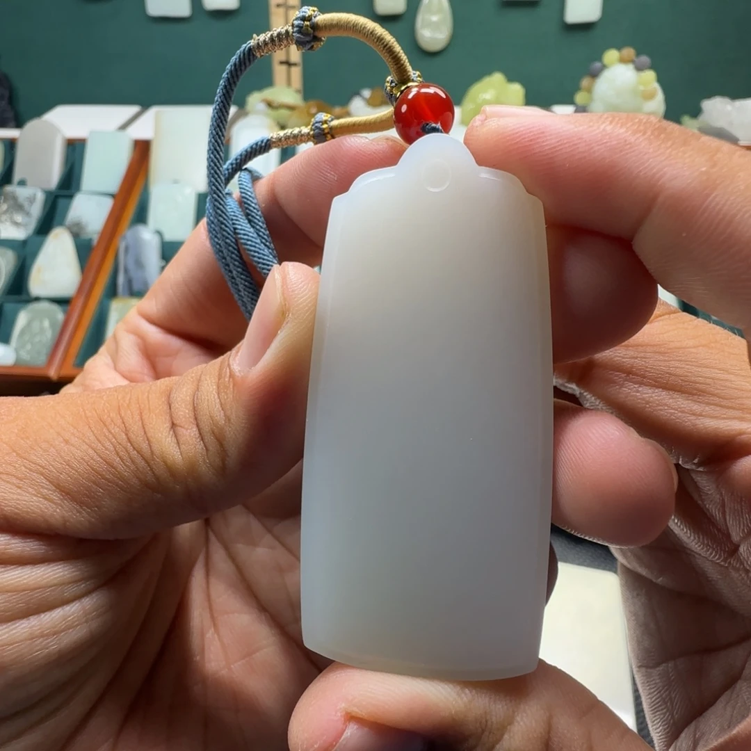 杏***丁和田玉未镶嵌挂件