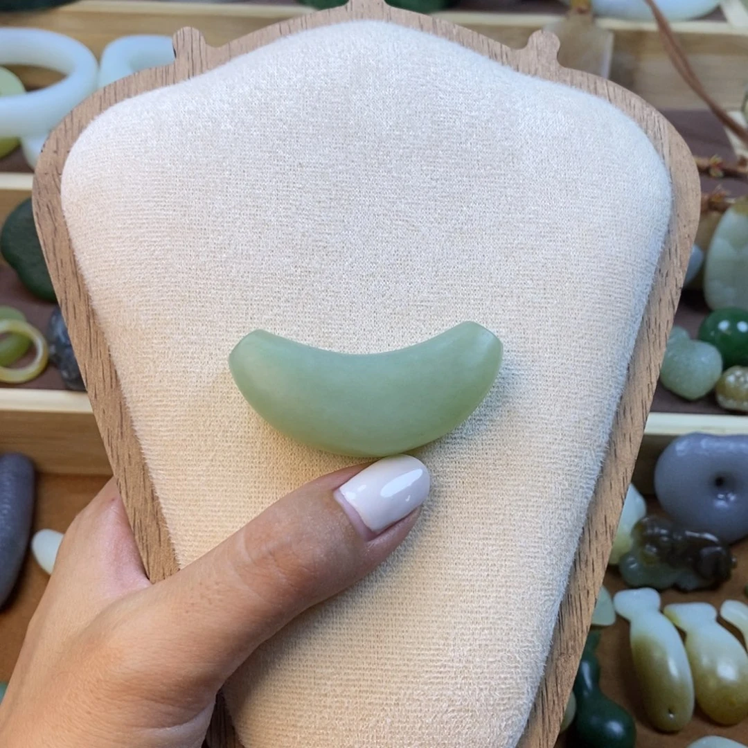 和田玉未镶嵌颈饰勿**好