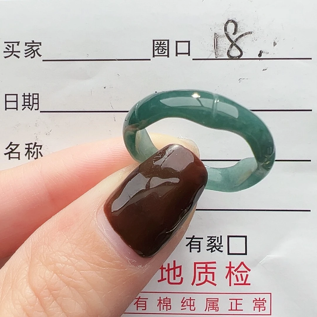 翡翠未镶嵌戒指翡翠