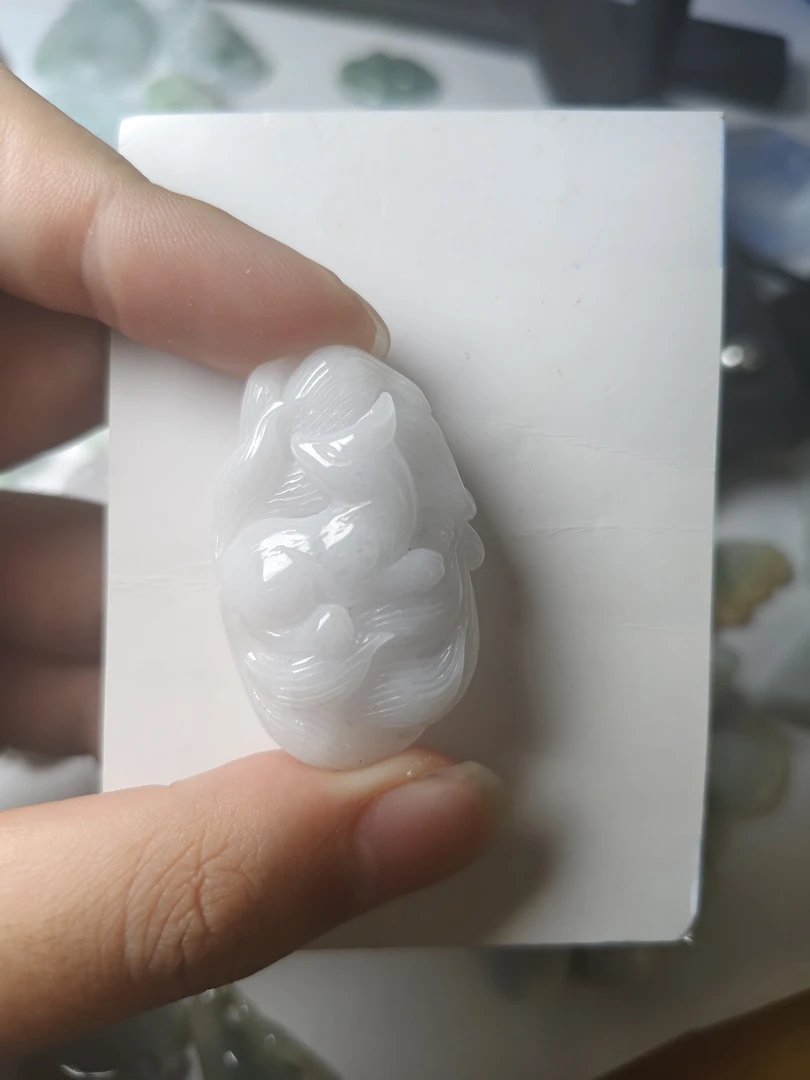 天然翡翠狐狸吊坠