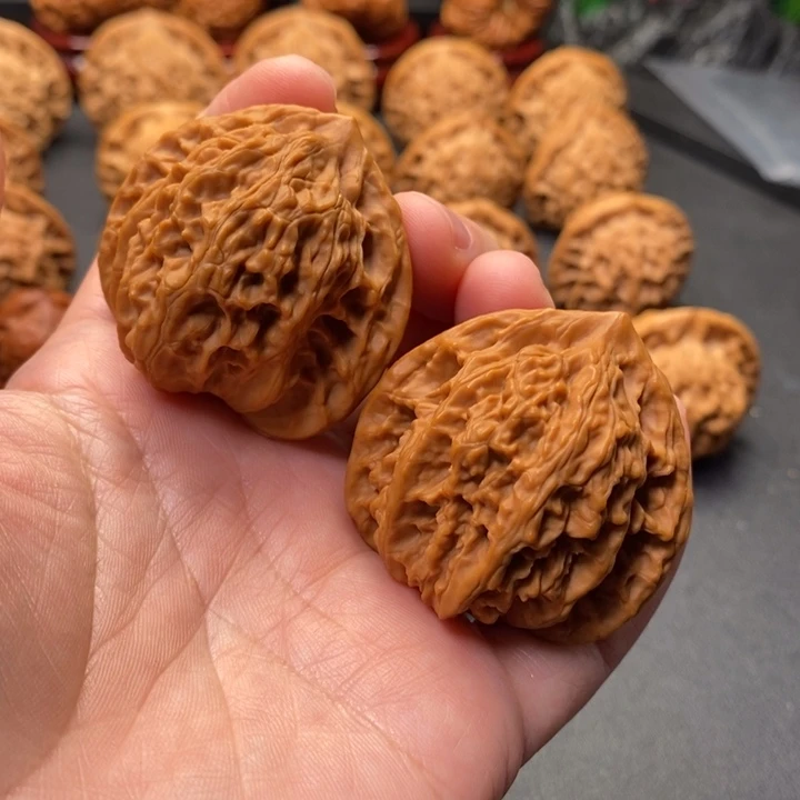 把件文玩核桃42尺招财虎野核