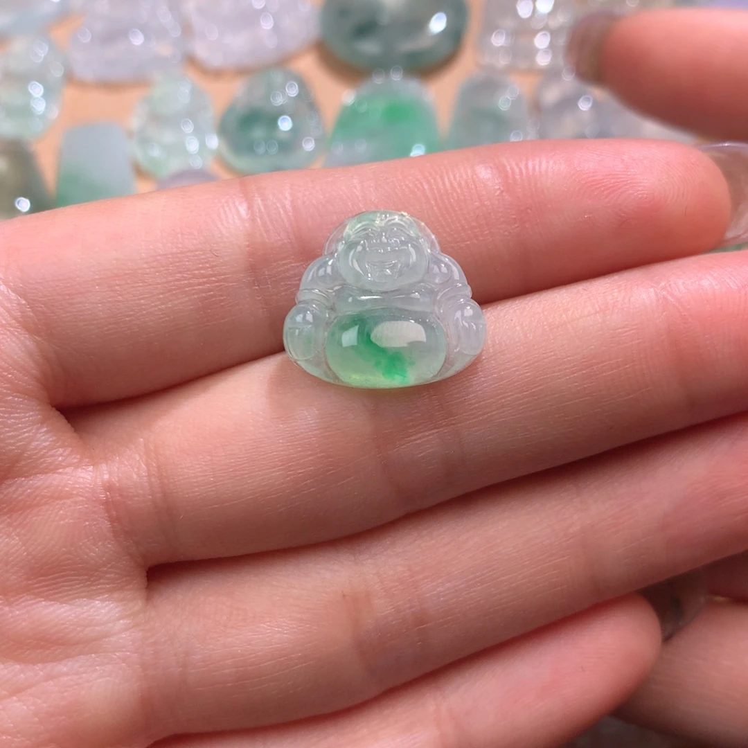 定制翡翠未镶嵌佛