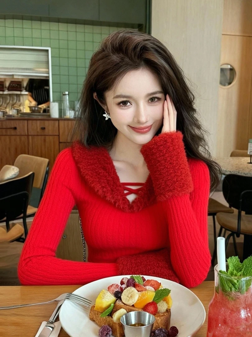 2025冬季新款洋气女装新年圣诞韩系小众设计感红色毛毛拼接上衣