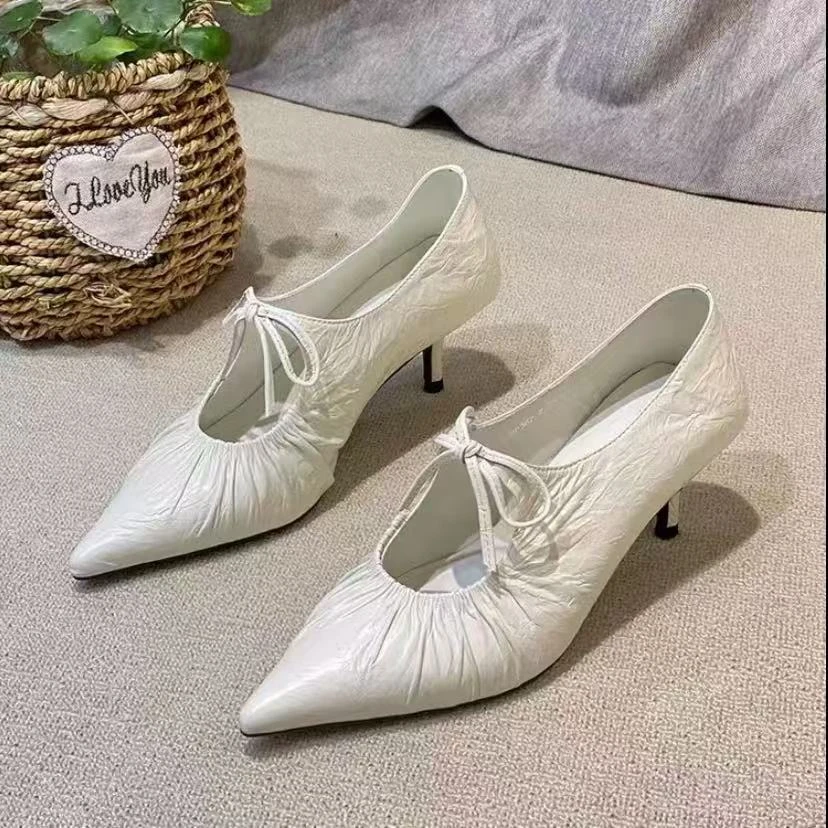 C5944 白色 气质裂纹真皮细跟法式2025新款深口蝴蝶结尖头女单鞋
