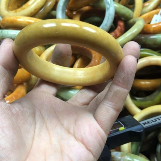 未镶嵌蛇纹石玉手镯柠*1