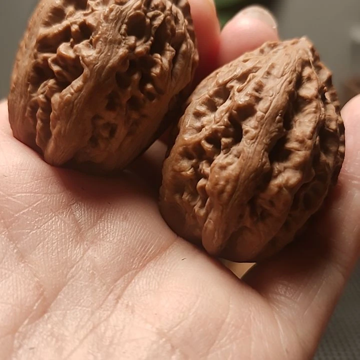 文玩核桃吊坠水晶虎头1