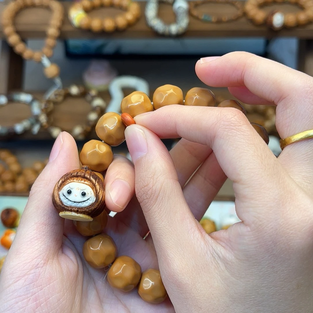 猴头核桃手串A****y搭配拉布布