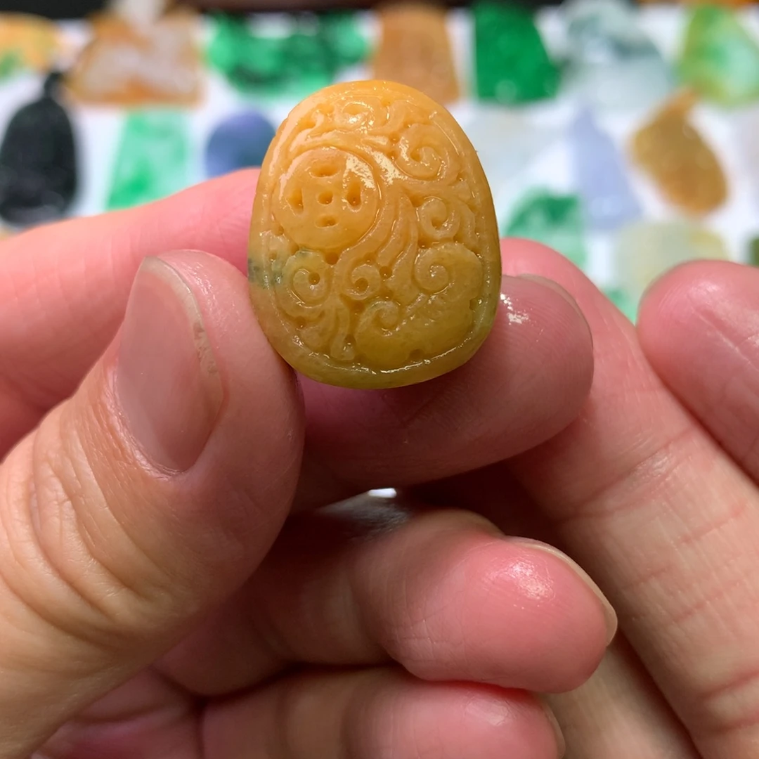 未镶嵌定制翡翠吊坠