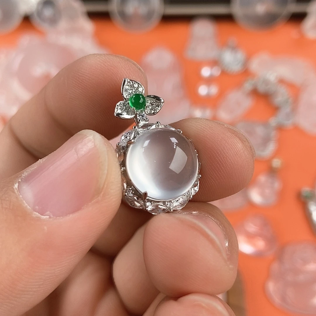 石英质玉颈饰银S925镶嵌