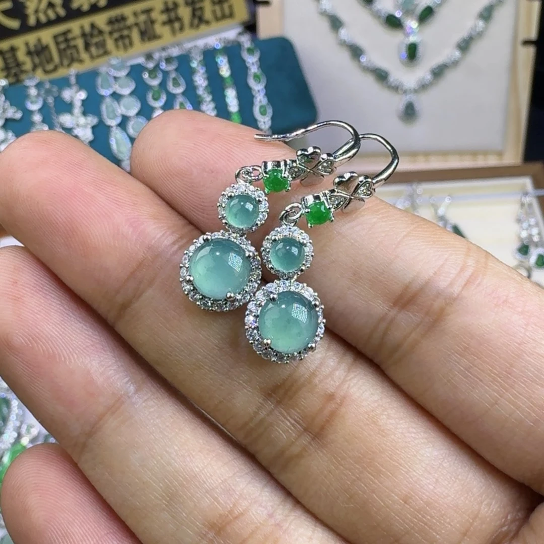 翡翠未镶嵌挂件1425