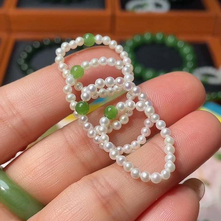 和田玉未镶嵌戒圈多样性发其一