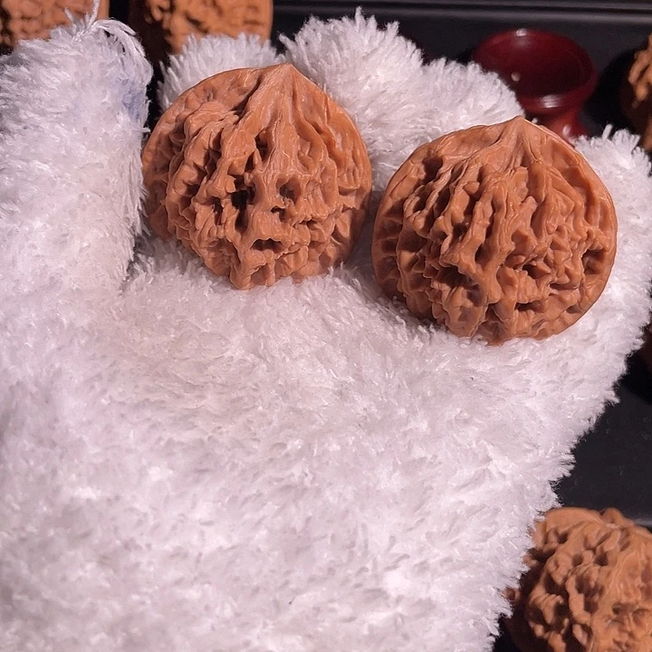 文玩核桃吊坠40官帽