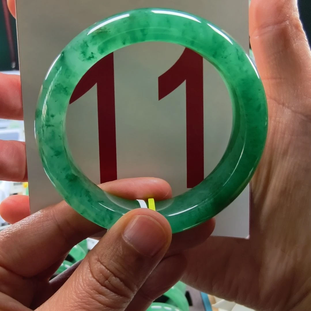 石英质玉（非洲翠）未镶嵌手链