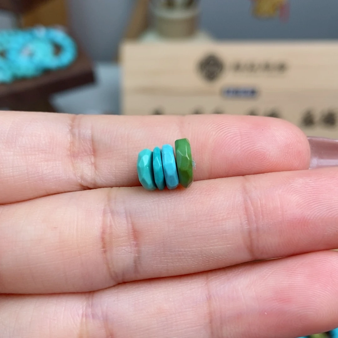 绿松石雕刻未镶嵌