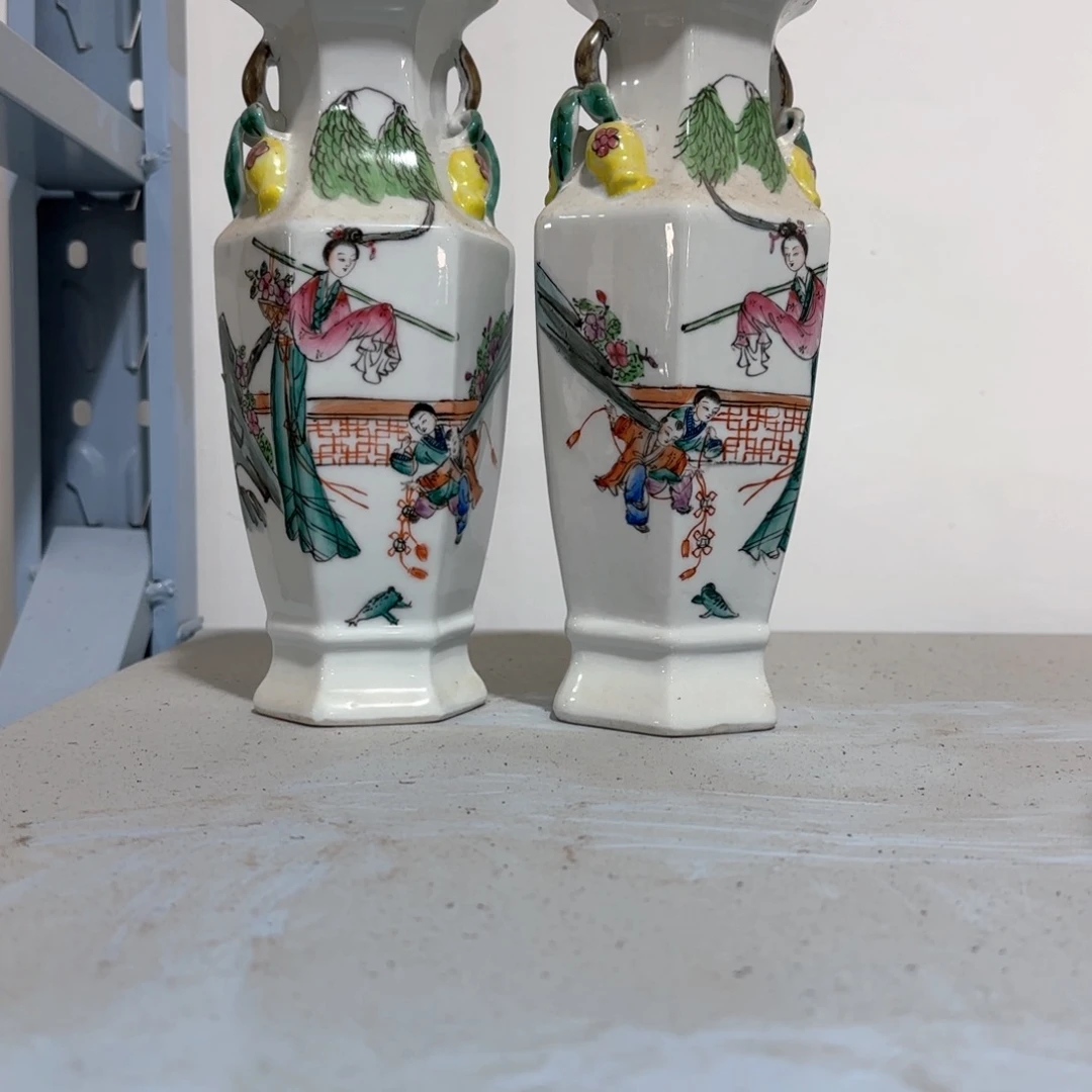 瓷片瓷器上还写满红花绿