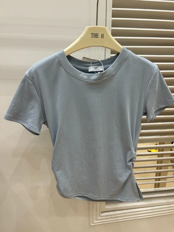 023代代好物推荐-女装韩版T恤*梅