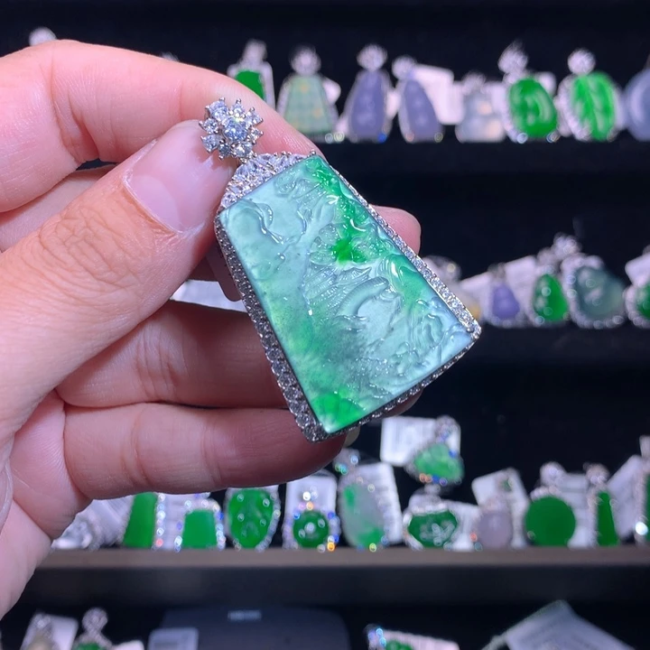 【闪购商品】颈饰银S925镶嵌翡翠天然翡翠