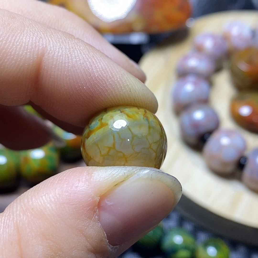 阿***旭玛瑙/玉髓未镶嵌颈饰