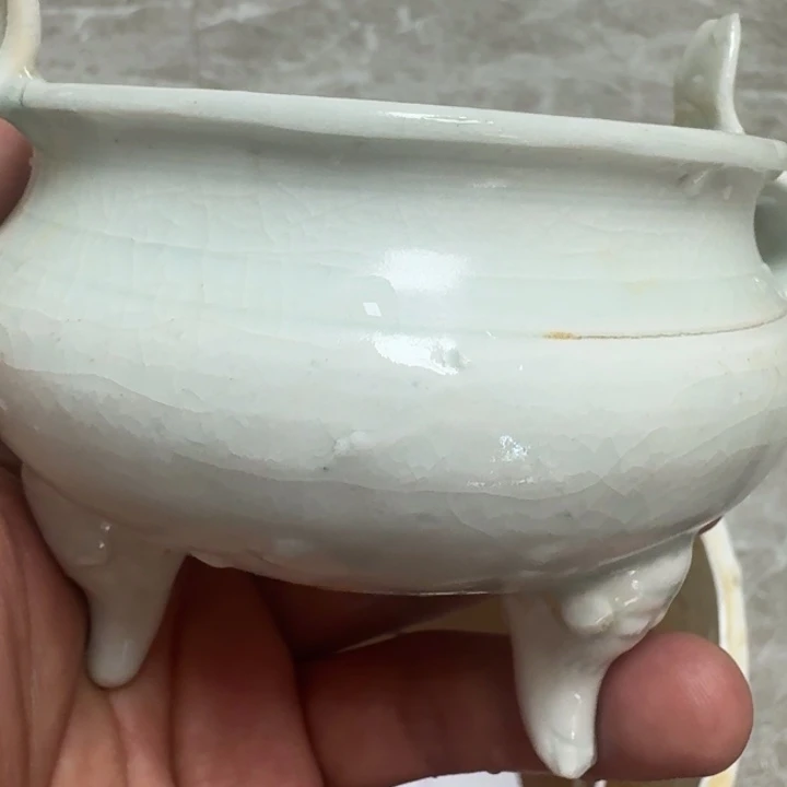 绿***木影青炉品相完整如图