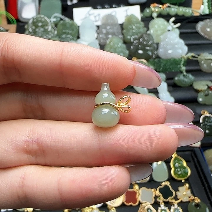 颈饰银S925镶嵌和田玉