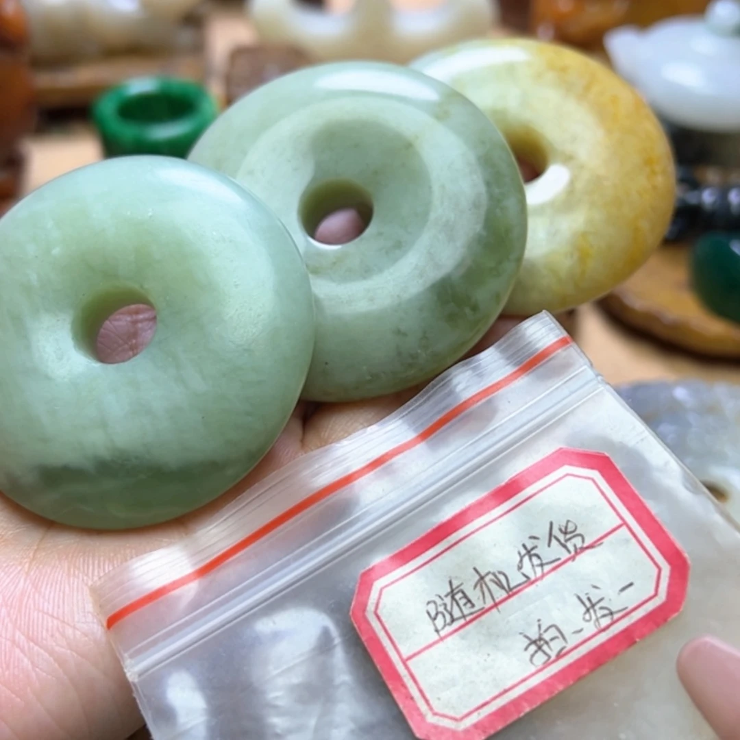 【闪购商品】蛇纹石玉颈饰未镶嵌发一个