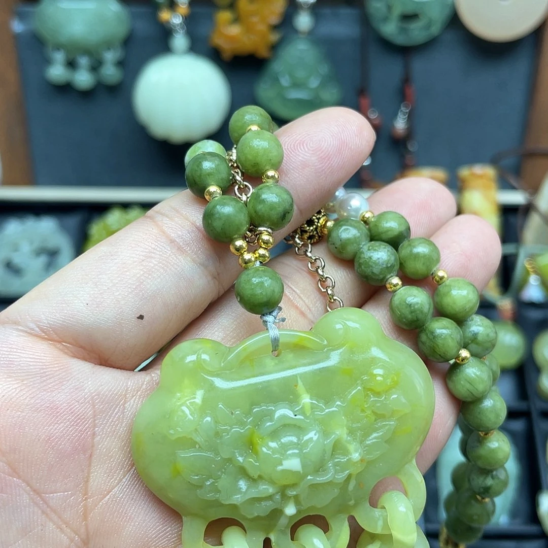 未镶嵌蛇纹石玉项链