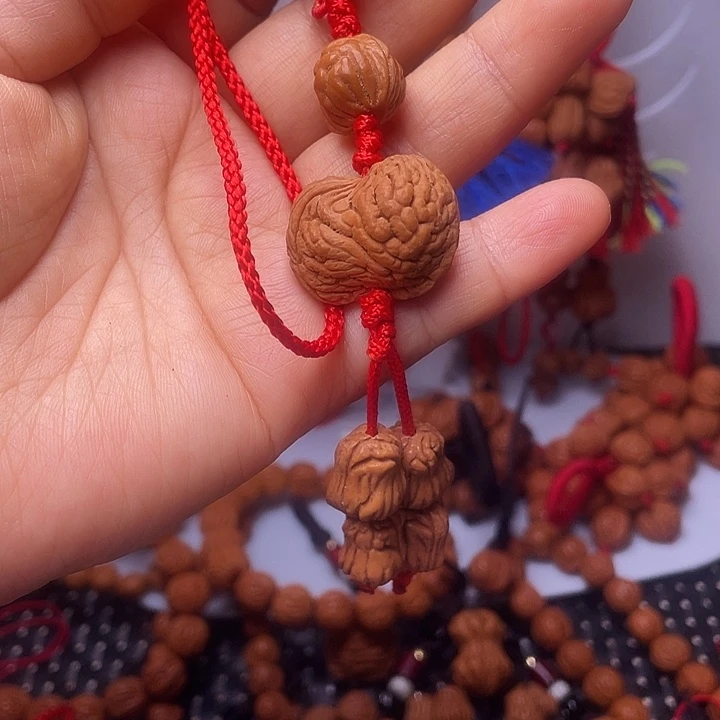 桃核吊坠龙纹桃枭