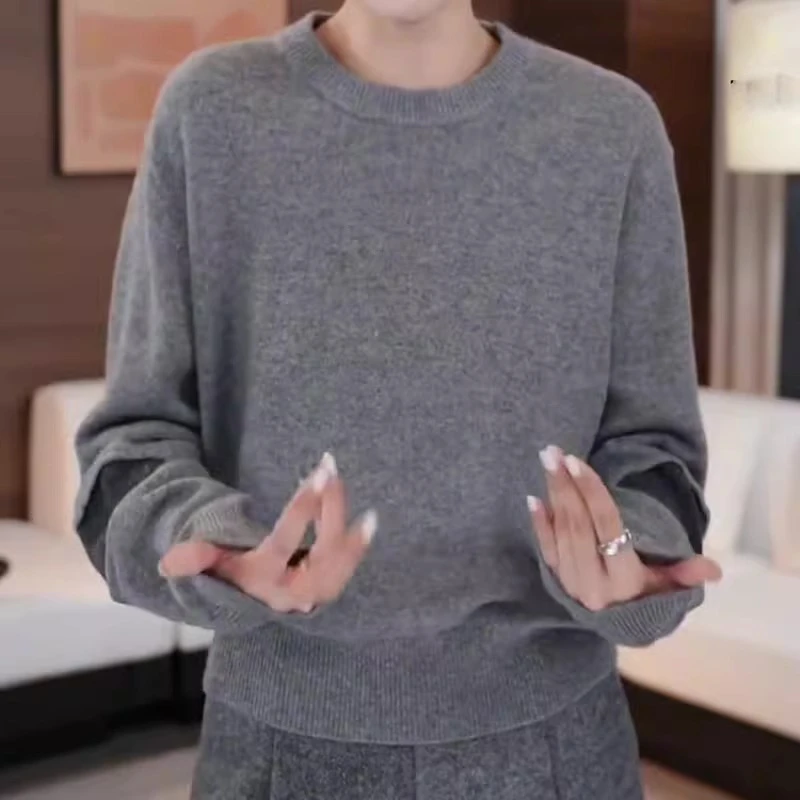 灰色圆领毛衣女秋冬加厚慵懒风宽松洋气减龄拼接内搭针织衫上衣