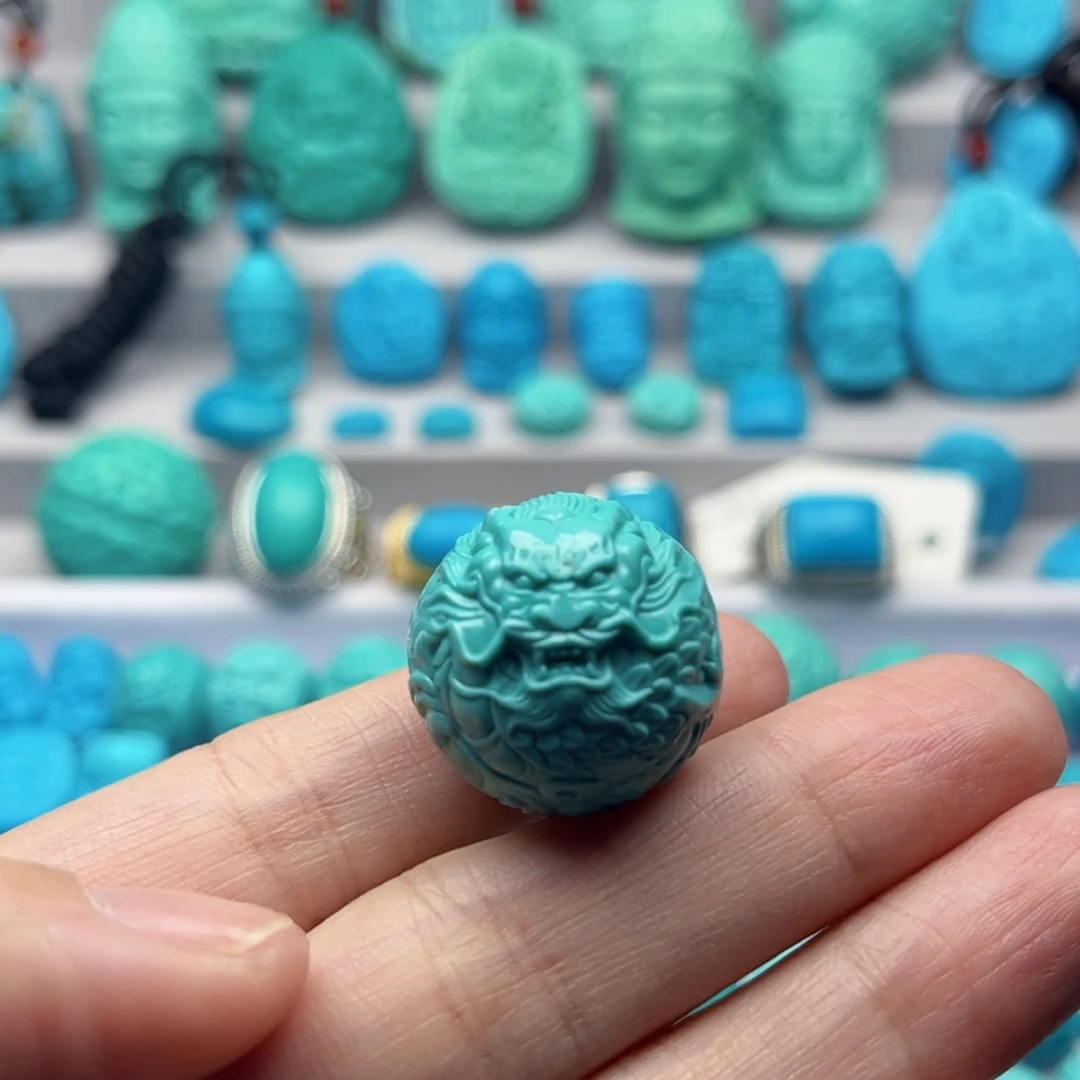 绿松石雕刻未镶嵌