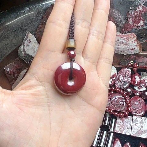 【闪购商品】天然辰砂天然原矿朱砂吊坠