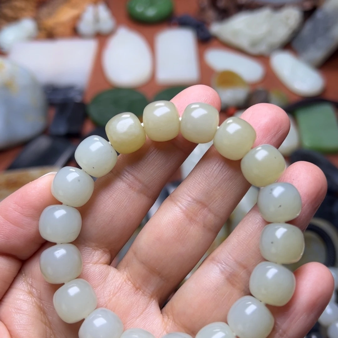 和田玉未镶嵌手链