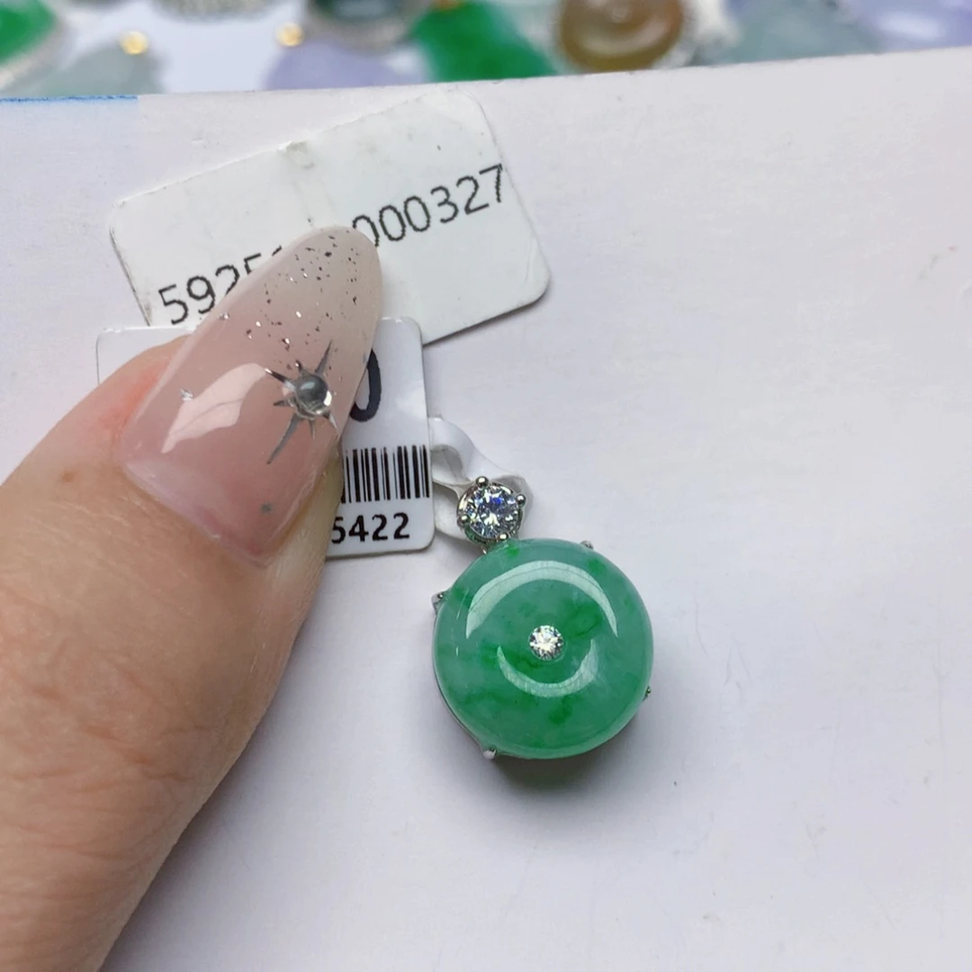 颈饰银S925镶嵌翡翠